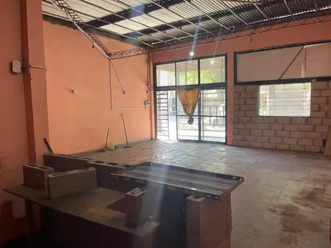 LOCAL COMERCIAL GLEW