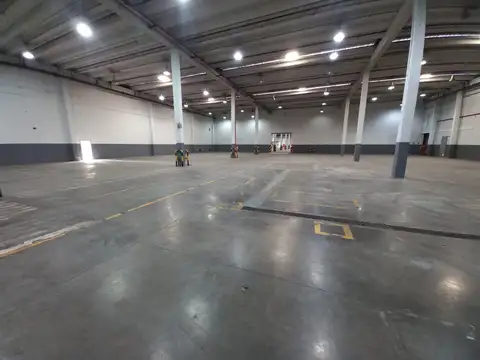 DEPOSITO DE 4.927 M2 CUB - PABLO PODESTA