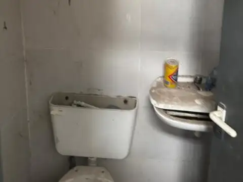Galpon en Alquiler 40  mts Fondo
