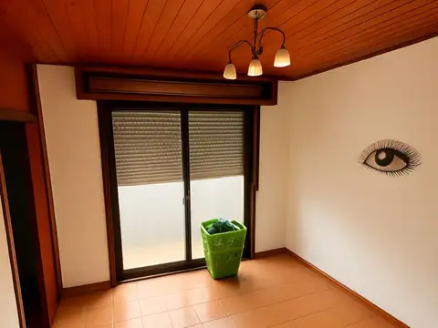 Casa 5amb. 4 dorm. patio lavad terraza 2 cocheras