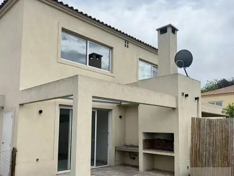 Casa en Venta en Saravi Village, USD 149.000