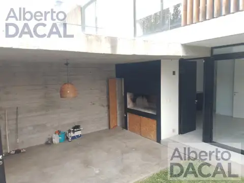 462 e/ 23 y 24 Complejo DU