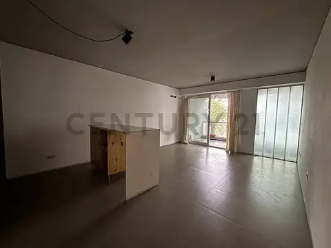 Av. Medrano 1000, Piso 4