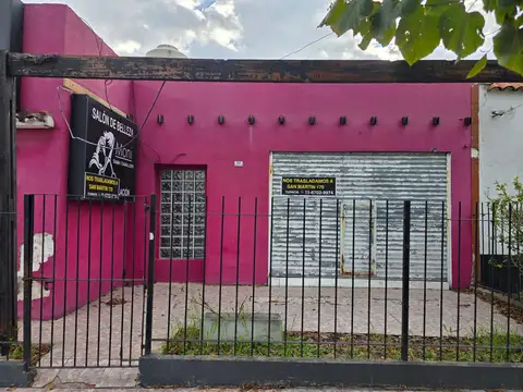 Casa Comercial en venta en el centro de Pilar