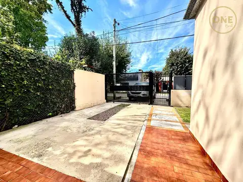 Casa en Venta con 1 cochera
