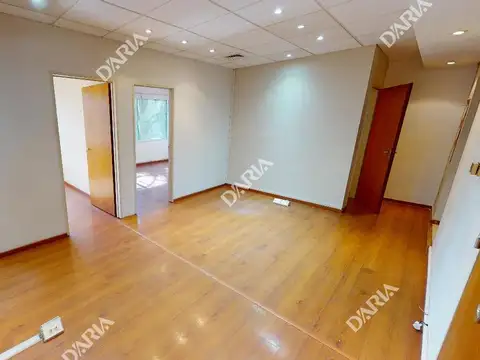 Oficina 4 ambientes con 2 baños