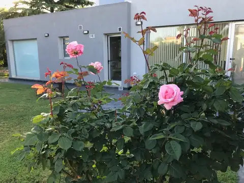 Casa en venta - 3 Dormitorios 2 Baños - 125 mts2 - 9 De Julio