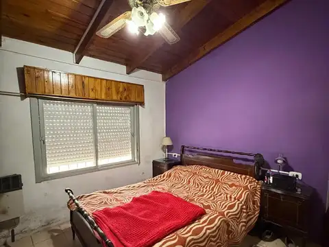 VENTA CASA 3 AMBIENTES A REFACCIONAR MERLO