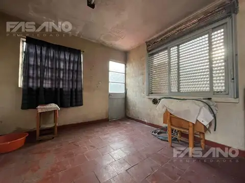 Depto Tipo Casa en Venta 50 años