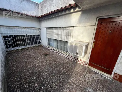 PH 4 AMB. AL FONDO EN VENTA - SAN MARTIN FRENTE A LA UNSAM