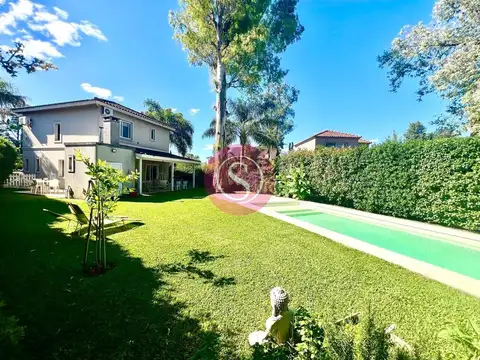 Casa en Alquiler Temporal con 1 cochera
