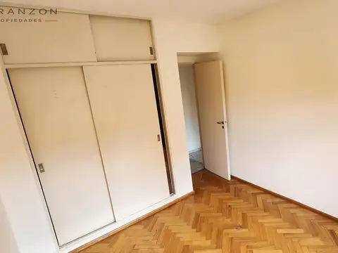 Guardia Vieja 3900 semipiso 3 ambientes con balcon dos cuadras del subte B Estación Medrano