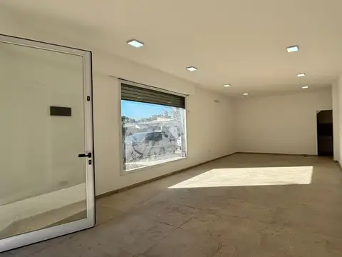 Local en Alquiler en Berazategui, $ 650.000