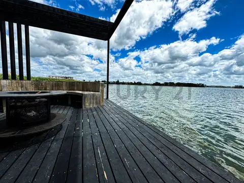 Puentes Nordelta hermoso lote en venta al lago central