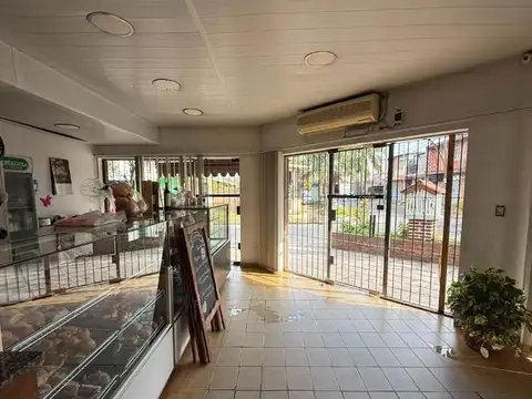 Casa en Venta en Isidro Casanova, USD 160.000