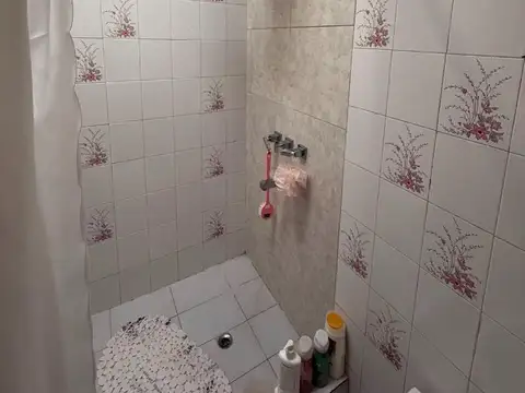 Propiedad con potencial comercial y vivienda integrada