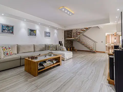 Venta | Casa 4 ambientes con pileta | Villa Urquiza