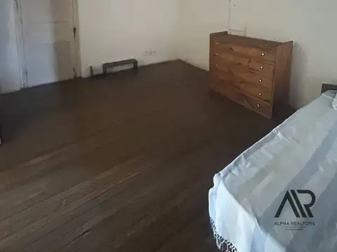 Casa 6 ambientes con 1 baño