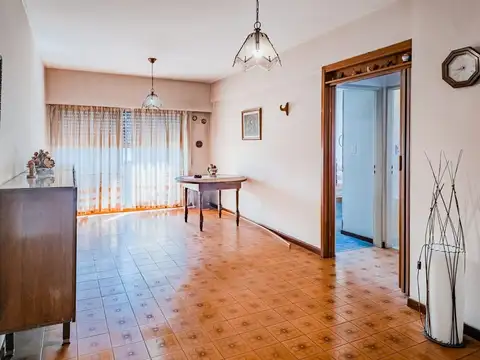 VENTA DEPARTAMENTO 3 AMBIENTES - CENTRO DE VARELA