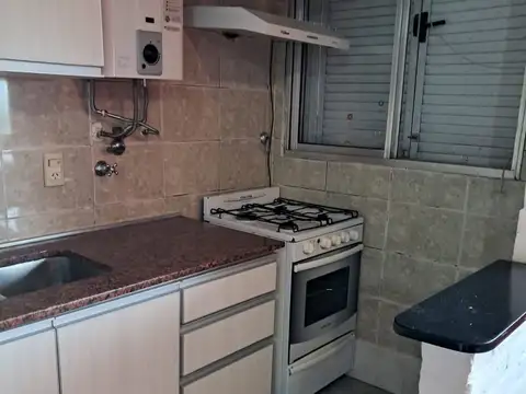 Departamento en Alquiler en Parque Avellaneda, $ 800.000