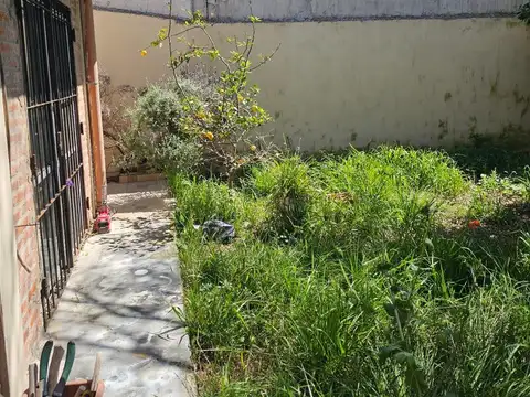 Depto Tipo Casa en Venta en Villa Dominico, USD 72.000