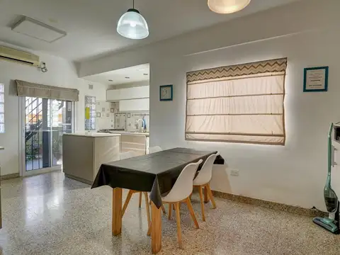 Depto Tipo Casa en Venta en Flores, USD 220.000