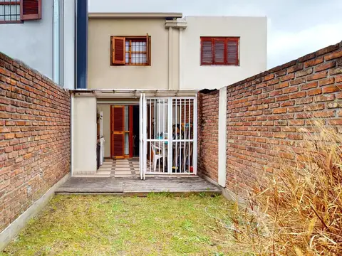 Departamento PH, tipo casa en venta La Plata