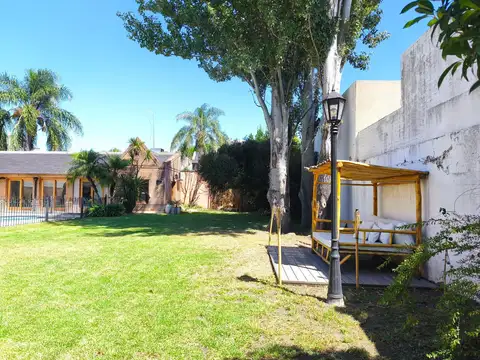 Casa 7 ambientes con 3 baños