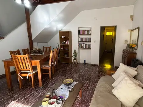 Casa 4 ambientes con 3 baños