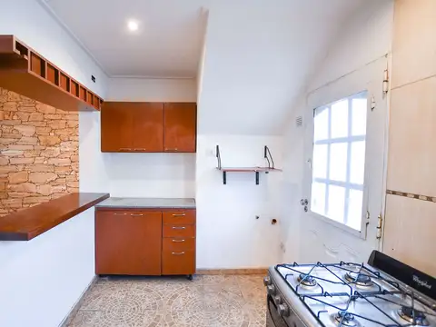 Depto Tipo Casa 4 ambientes con 1 baño