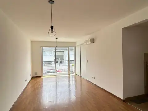 Av. San Martín 1900, Piso 1