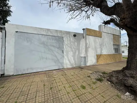 Casa 6 ambientes con 1 baño