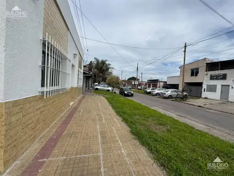 145 esquina 67 bis al 1700