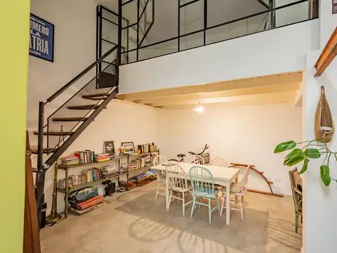 Depto Tipo Casa en Venta en Chacarita, USD 165.000