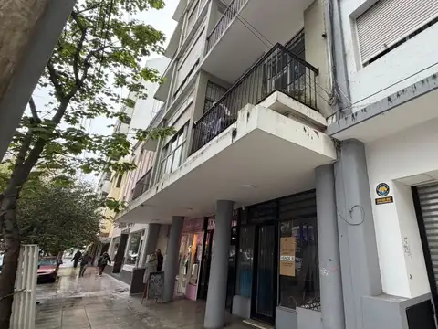 SARMIENTO 2400, Piso 1 B
