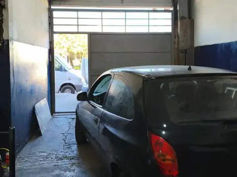 Galpon en venta en 76  e/  10 y 11 La Plata