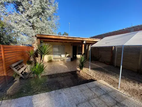 Casa en Venta con 1 cochera