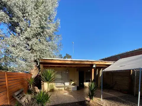 CASA A LA VENTA DE 3 AMBIENTES EN JOSE C PAZ