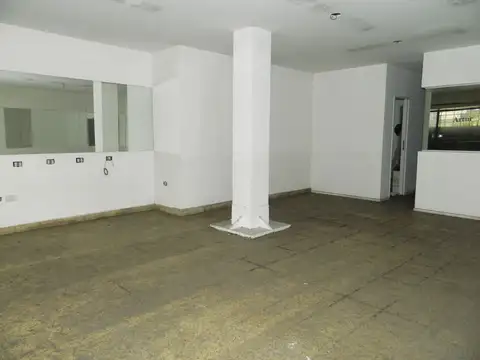 venta de local de 4 plantas en centro 