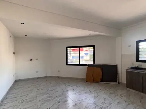 Departamento en Alquiler en San Justo, $ 700.000