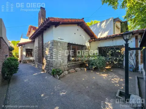 Venta casa de 5 ambientes con jardín y parrilla, Florida, Vicente López