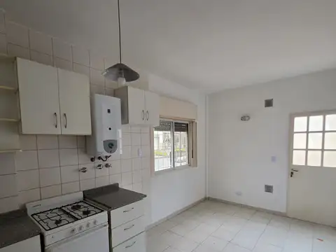 Moreno 700, Piso PB