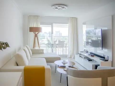 Departamento de 2 dormirorios en venta en Miami Boulevard, Punta del Este