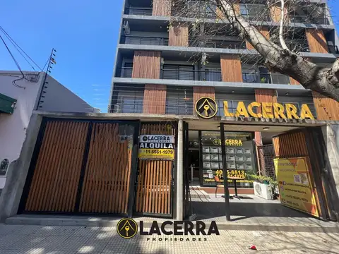 Local — Sargento Cabral al 2600