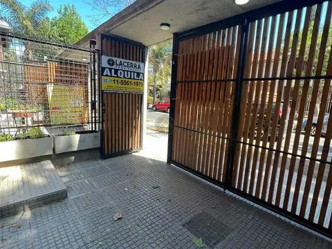Local en Alquiler en Chilavert, $ 700.000