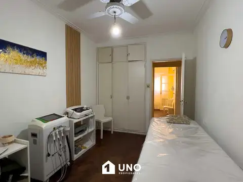 3 de Febrero 2400, Piso 01