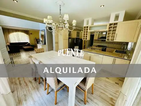 Casa 6 ambientes con 3 baños