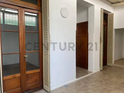 Soler 4400, Piso 0