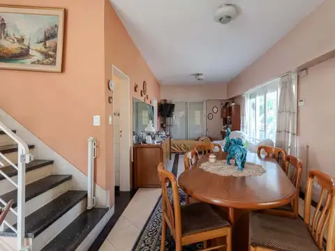 Depto Tipo Casa en Venta de 4 ambientes