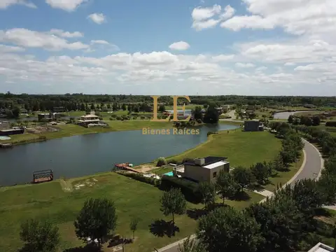 Terreno en Venta de 910,0 m2